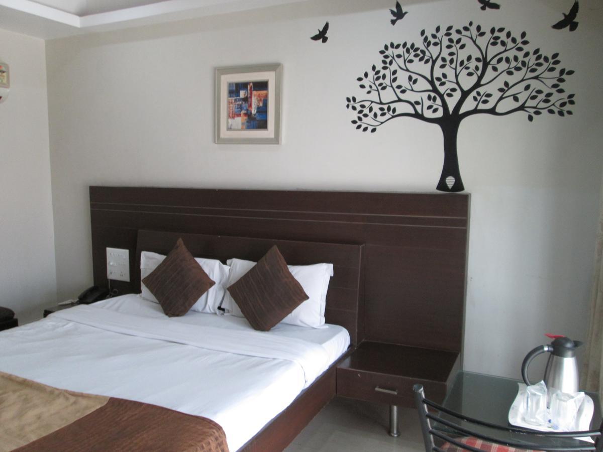 Hotel Imperial Classic Haiderabad Buitenkant foto