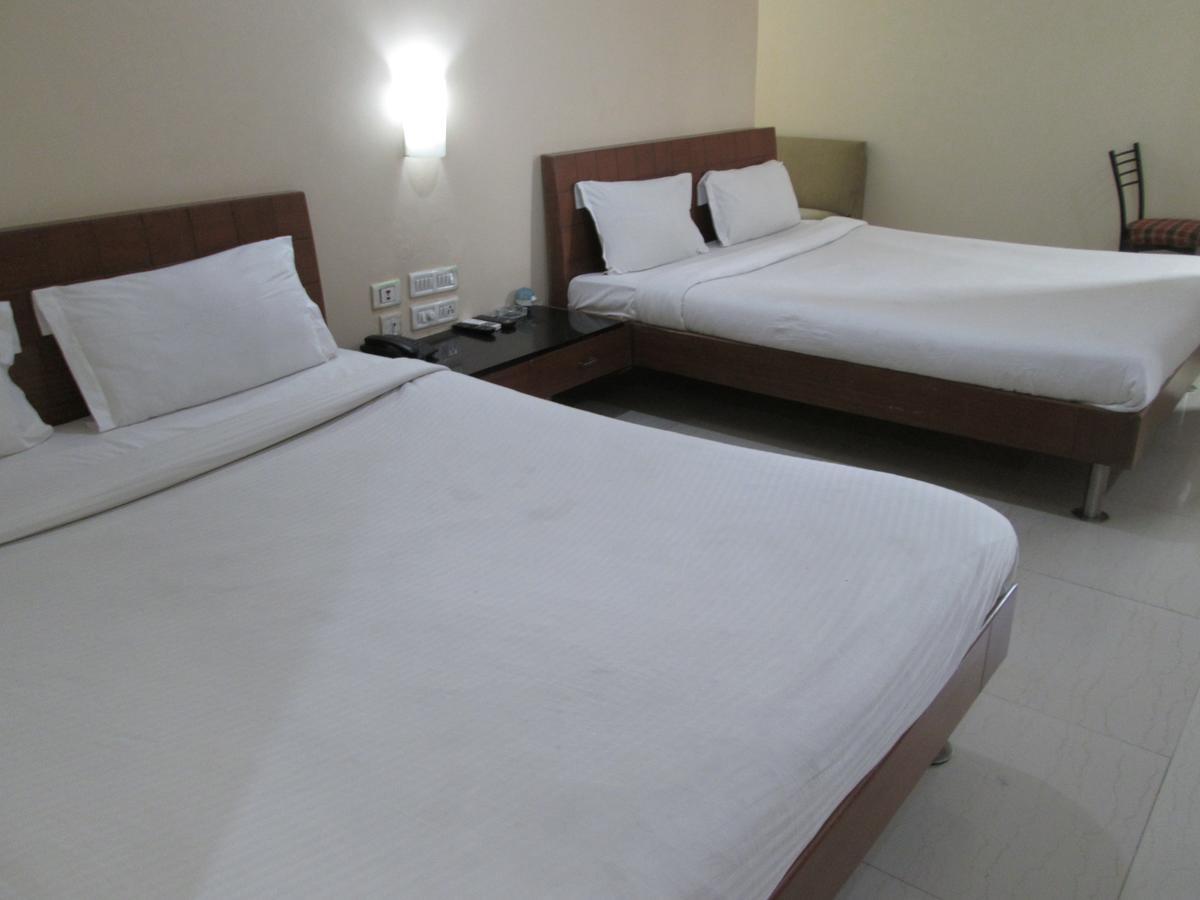 Hotel Imperial Classic Haiderabad Buitenkant foto