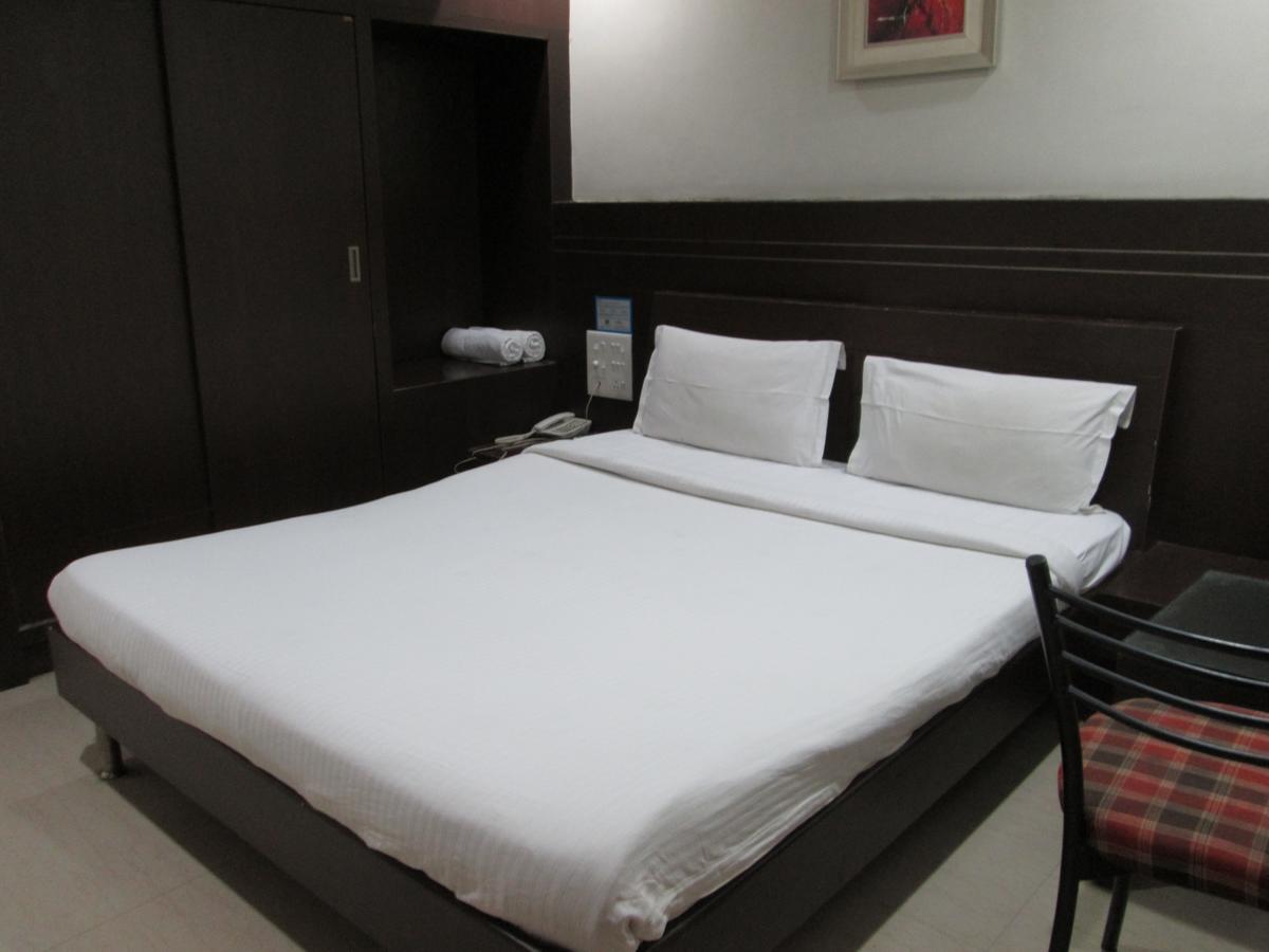Hotel Imperial Classic Haiderabad Buitenkant foto