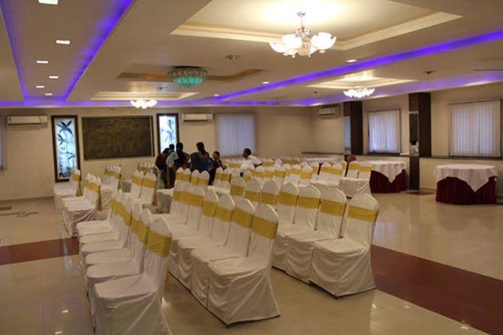 Hotel Imperial Classic Haiderabad Buitenkant foto